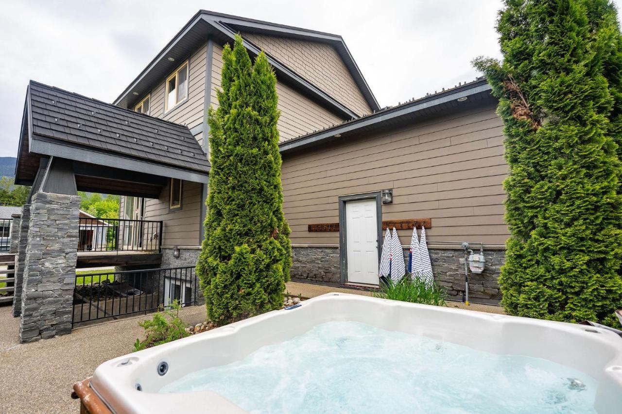 Aspen Lodge By Revelstoke Vacations Eksteriør billede